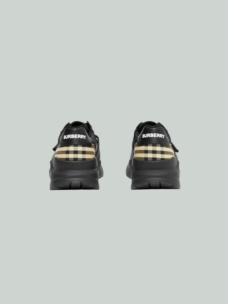 Zapatos Burberry Leather, Nylon and Vintage